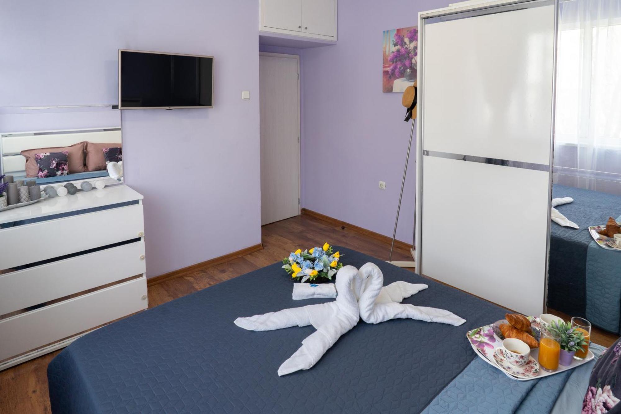 Luxury 2 Bedroom Apartment In Central Varna Esterno foto