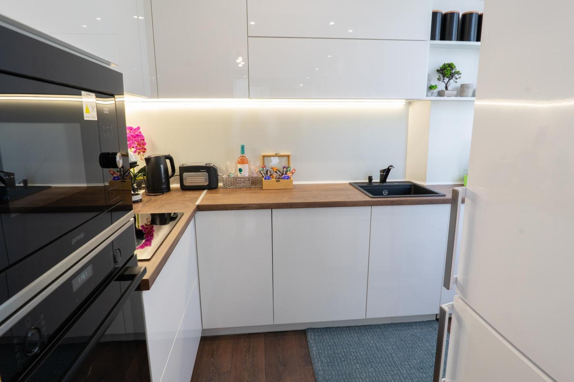 Luxury 2 Bedroom Apartment In Central Varna Esterno foto