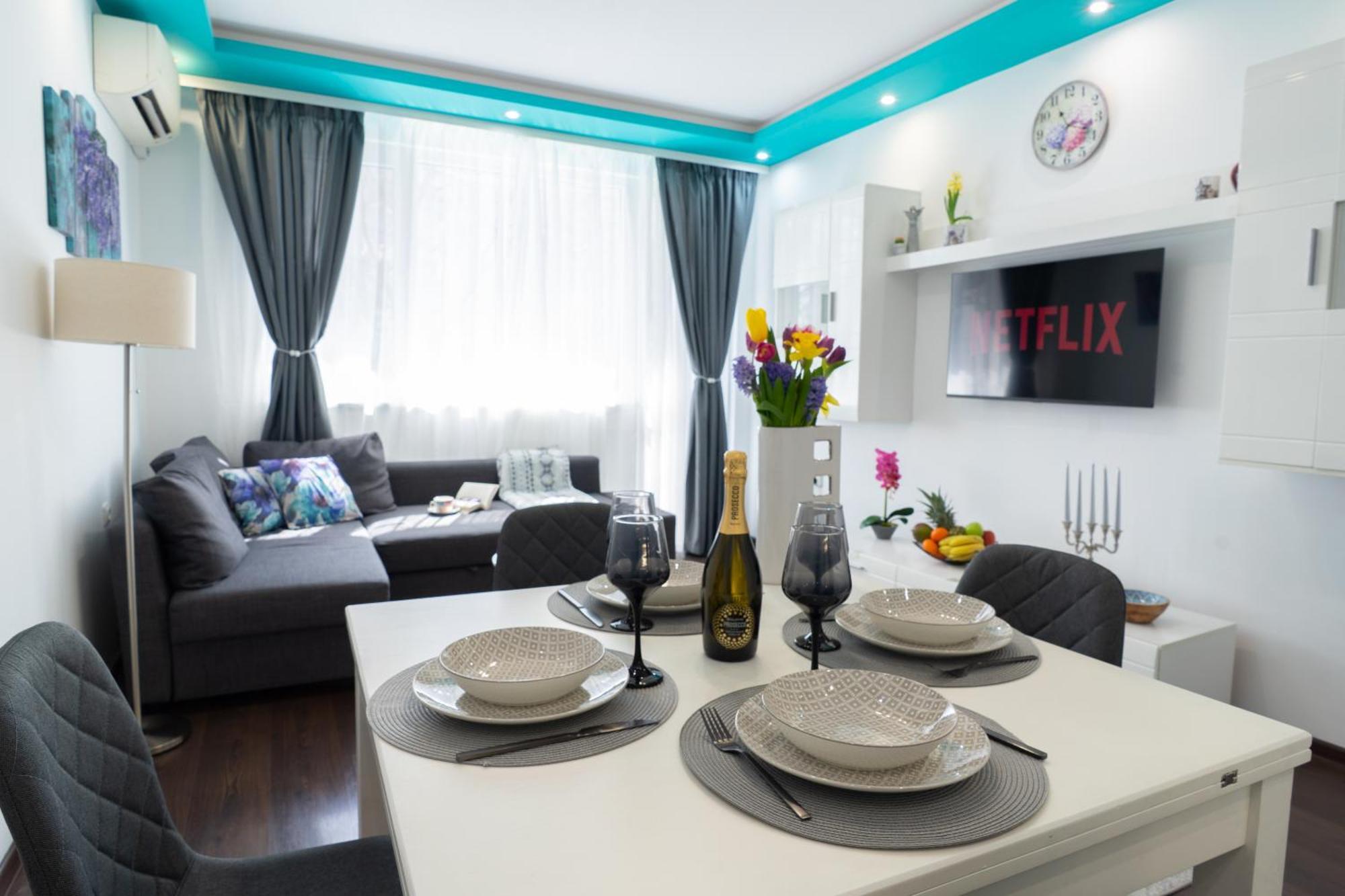 Luxury 2 Bedroom Apartment In Central Varna Esterno foto