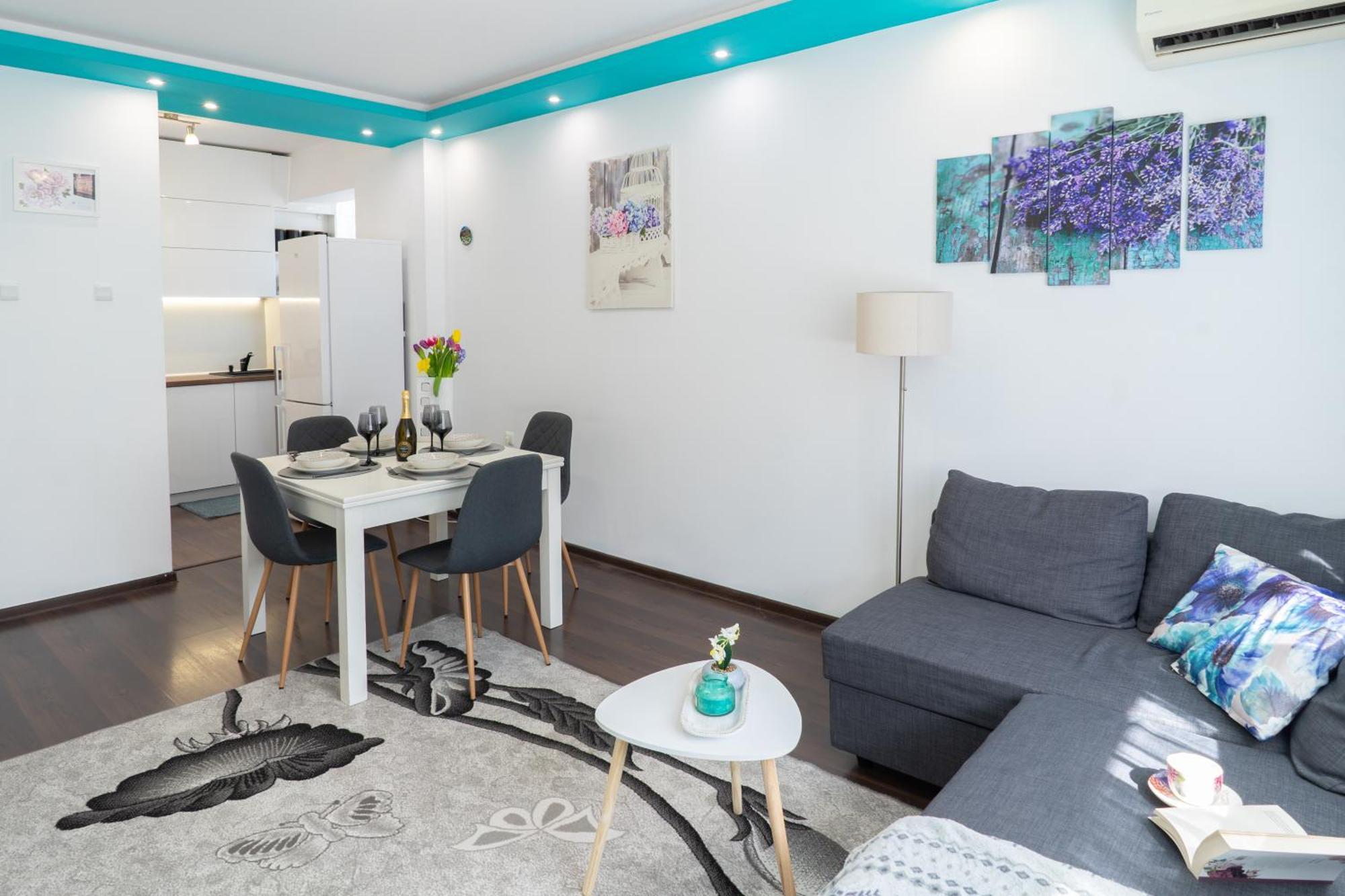 Luxury 2 Bedroom Apartment In Central Varna Esterno foto