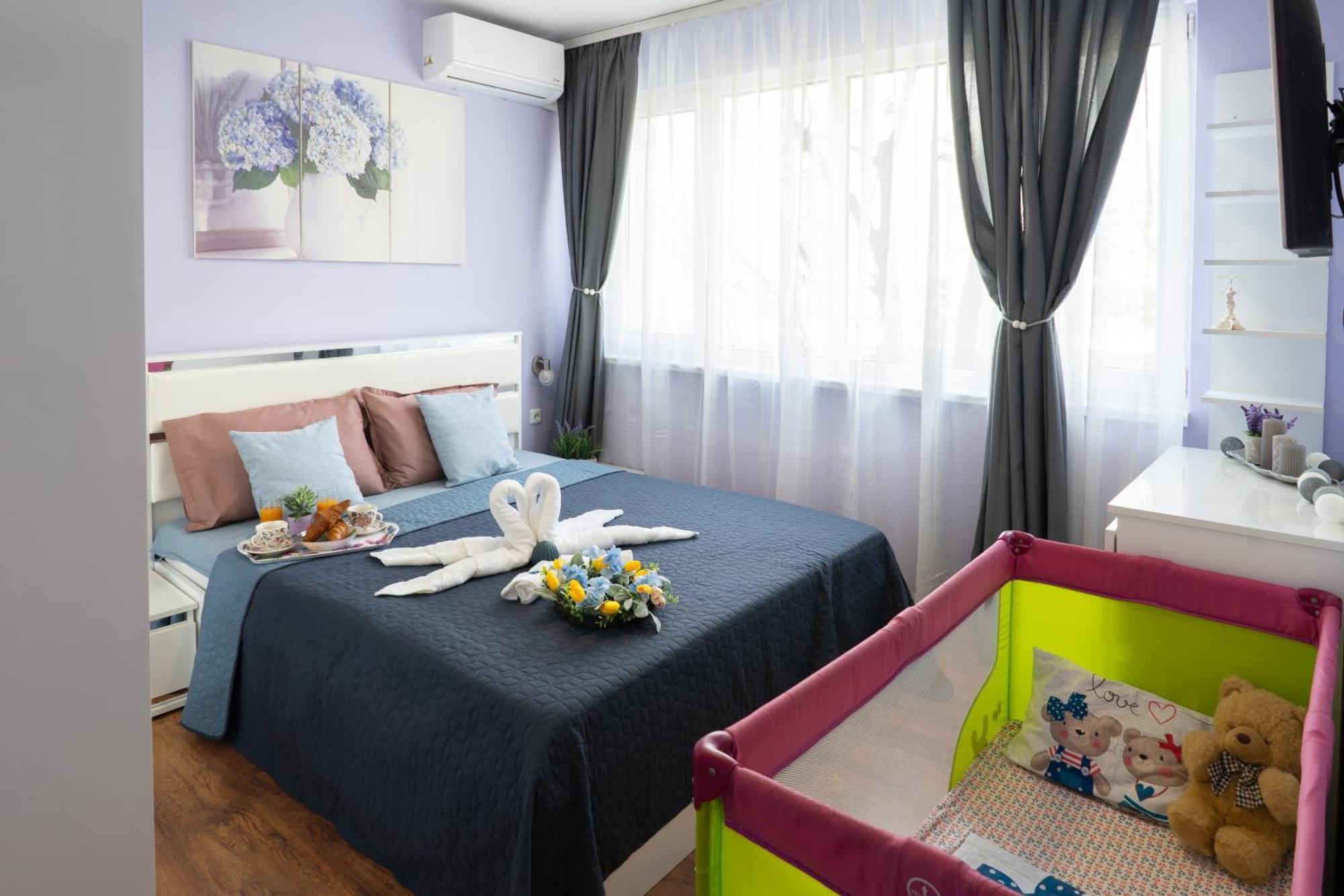 Luxury 2 Bedroom Apartment In Central Varna Esterno foto