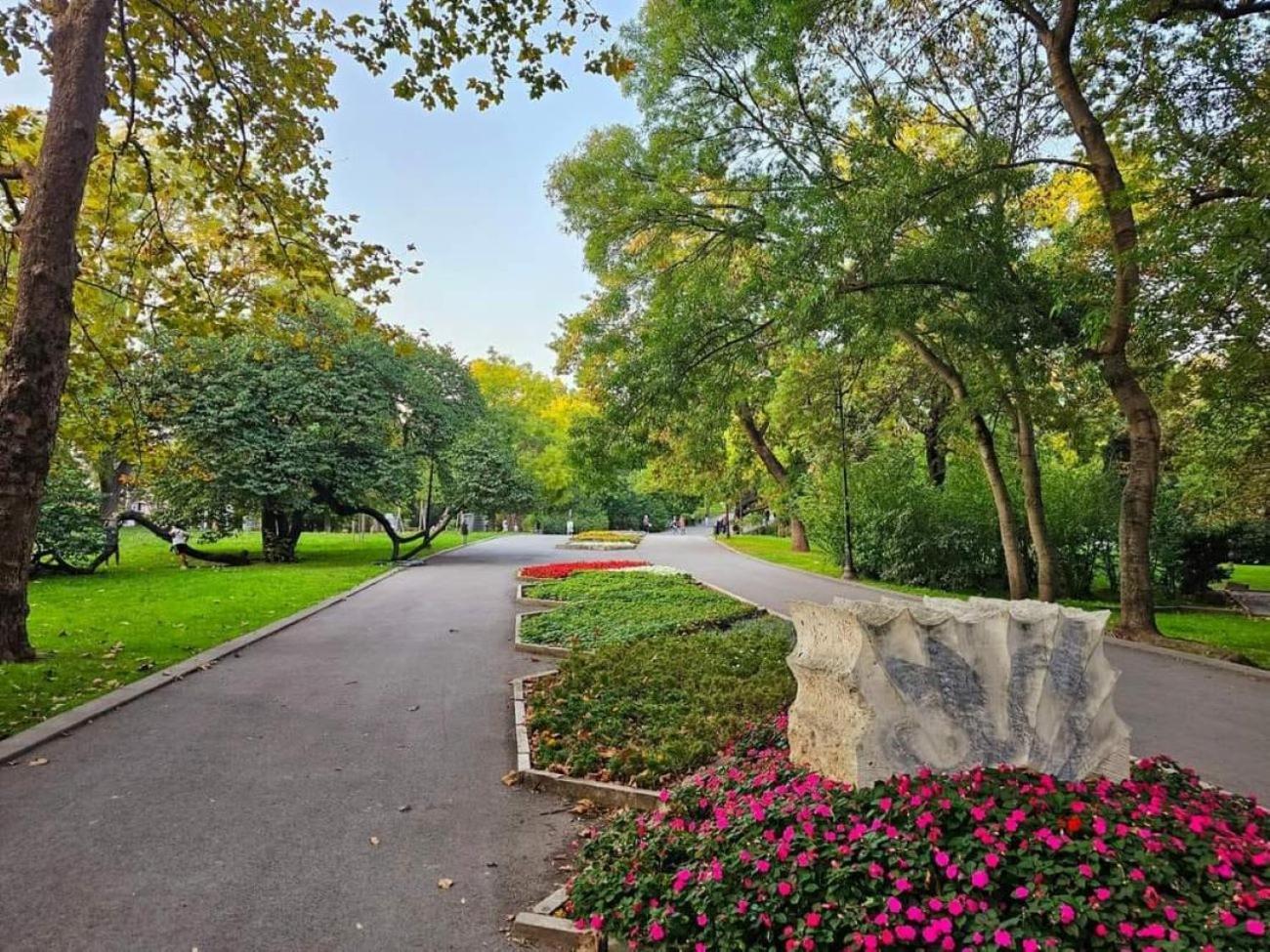 Luxury 2 Bedroom Apartment In Central Varna Esterno foto